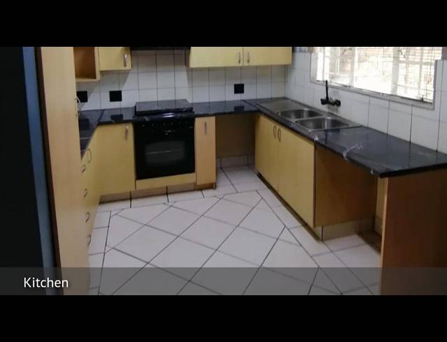 2 BEDROOM TOWNHOUSE FOR SALE IN ANNLIN